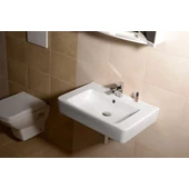 Pultra vagy falra szerelhető mosdók