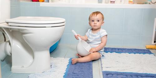 Nem gyerekjáték a WC ülőke felszerelés