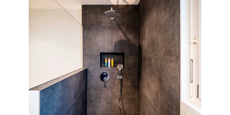 A Falba építhető zuhanyszett részei